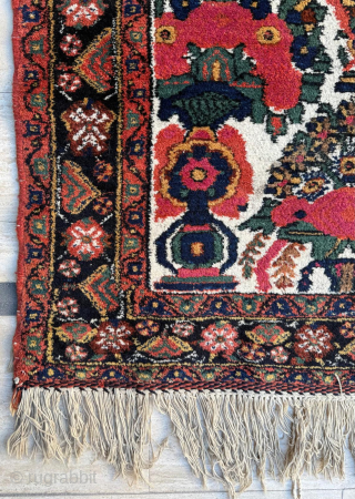Late of the 19th century Persian avshar rug, in good condition, size 140 x 195 cm. Please send me directly mail.
emreaydin10@icloud.com
0090 544 374 10 98 
       