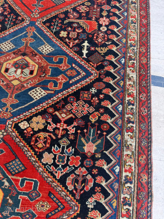 Late 19th century Persian Khamseh Rug. Good condition. Size 102 x 178 cm. Please send me direct mail. 

emreaydin10@icloud.com

Instagram - @emreaydinrug 
           