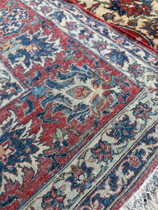Late 19th century İsfahan Rug. Size 146 x 210 cm. Please send me direct mail.

emreaydin10@icloud.com

Instagram - @emreaydinrug                