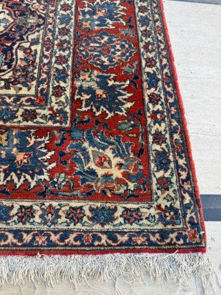 Late 19th century İsfahan Rug. Size 146 x 210 cm. Please send me direct mail.

emreaydin10@icloud.com

Instagram - @emreaydinrug                