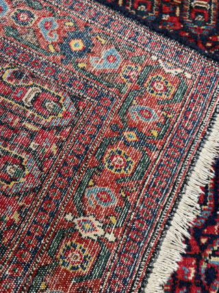 Late 19th century Persian Senneh rug. Size 115 x 140 cm. Please send me direct mail.
emreaydin10@icloud.com
Instagram - @emreaydinrug