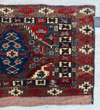 Middle of the 19th Century Chodor Chuval, in Good condotion. Size 48x115 cm. Please send me directly mail.

emreaydin10@icloud.com

Instagram - @emreaydinrug             