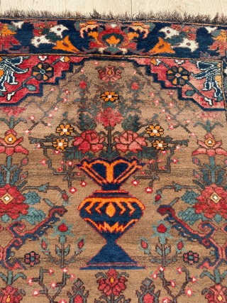 Late of the 19th century Bahtiari Rug. in good condition. Please send me direct mail.

emreaydin10@icloud.com
                  