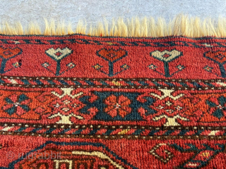 Circa 1870 Ersari Chuval, size 95 x 135 cm. Please send me direct mail.

emreaydin10@icloud.com

Instagram - @emreaydinrug                 