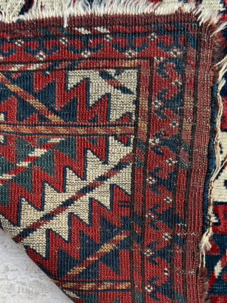 Middle of the 19th Century Yomud Okbash. Size 57 x 66 cm. Please send me direct mail.

emreaydin10@icloud.com

Instagram - @emreaydinrug              