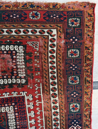 Circa 1850 bergama rug, size 145 x 160 cm. Please send me direct mail.

emreaydin10@icloud.com

Instagram - @emreaydinrug                 