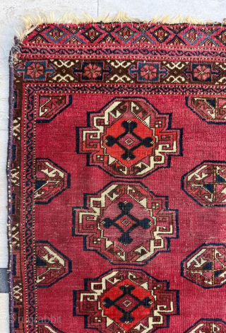 Mid 19 century Salor Chuval size 87 x 119 cm. Please send me direct mail.
emreaydin10@icloud.com
Instagram - @emreaydinrug