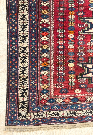 Lezghi Rug Circa 1890. Thin and have a good Condotion. Size 97x148 cm. Please send directly mail for me emreaydin10@icloud.com             