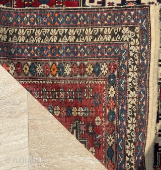 Lezghi Rug Circa 1890. Thin and have a good Condotion. Size 97x148 cm. Please send directly mail for me emreaydin10@icloud.com             