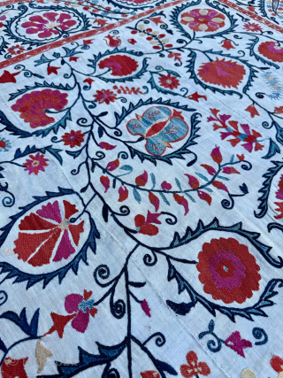 Circa 1840, Suzani, size 144 x 242 cm. Please send me direct mail.

emreaydin10@icloud.com

Instagram - @emreaydinrug                  