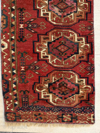 Circa 1850 Saryk Chuval Fragment, size 31 x 61 cm. Please send me direct mail.
emreaydin10@icloud.com
Instagram - @emreaydinrug