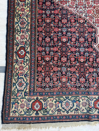 Late of the 19th century Persian Senneh Rug
Size 140 x 200 cm
Please send me direct mail.

emreaydin10@icloud.com

Instagram - @emreaydinrug               