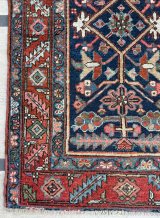Circa 1890 
Karaca Heriz Rug
Size 96 x 160 cm.

Please send me direct mail.

emreaydin10@icloud.com

Instagram - @emreaydinrug                  