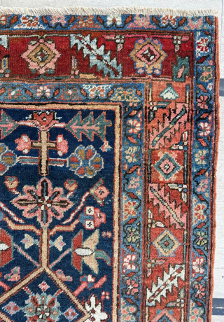 Circa 1890 
Karaca Heriz Rug
Size 96 x 160 cm.

Please send me direct mail.

emreaydin10@icloud.com

Instagram - @emreaydinrug                  