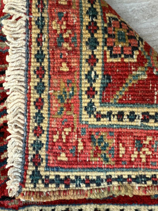 Late of the 19th Century Persian Heriz Bagface, size 46x42 cm. 

Please send me direct mail.

emreaydin10@icloud.com

Instragram : emreaydinrug

               