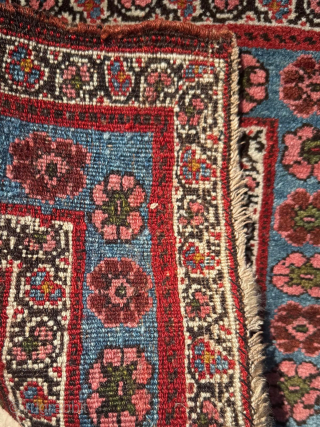 Persian Bagface Circa 1870

Size 52 x 56 cm.

Please send me direct mail.

emreaydin10@icloud.com

Instagram - @emreaydinrug                   