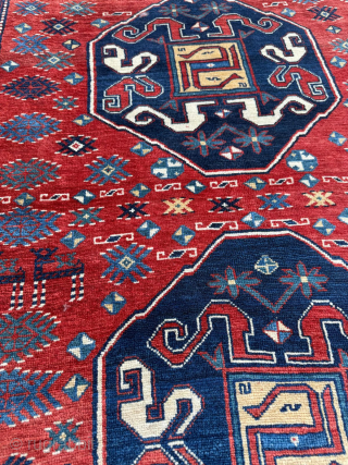 Antique Caucasian Cloudband Rug 
Circa 1870 
Size 120 x 152 cm.
Please send me direct mail.

emreaydin10@icloud.com

Instagram - @emreaydinrug                