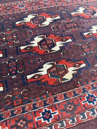 Middle of the 19th century Turkman Yomud Chuval 
Size 78 x 110 cm
Please send me direct mail.

emreaydin10@icloud.com

Instagram - @emreaydinrug 
             