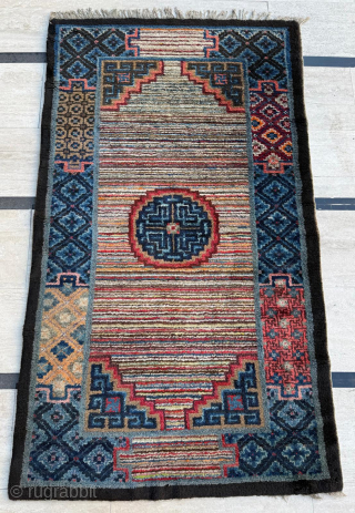 Late 19th century Tibet Rug, good pile, size 100 x 175 cm. Please send me direct mail.
emreaydin10@icloud.com
Instagram - @emreaydinrug