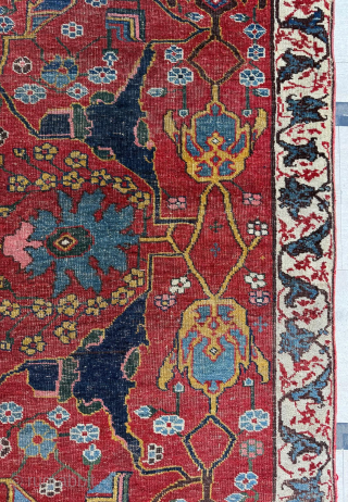 Wagireh Bidjar Circa 1870
Size 140 x 230 cm 

Please send me direct mail.

emreaydin10@icloud.com

Instagram - @emreaydinrug                  