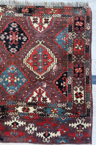 Antique Chodor Chuval
Circa 1860 
Size 73 x 105 cm
It's a good piece according to the group it belongs to. It has great vibrant colors

Please send me direct mail.

emreaydin10@icloud.com

Instagram - @emreaydinrug 
  