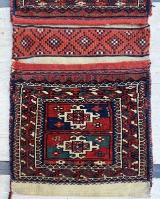 Late of the 19th century Turkman Heybe
Size 48 x 107 cm
Please send me direct mail.

emreaydin10@icloud.com

Instagram - @emreaydinrug                