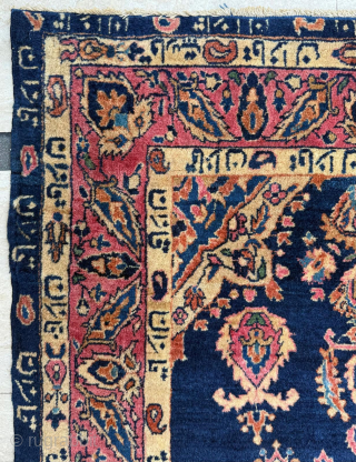 Late of the 19th Century American Sarouk Rug. Square size 123 x 123 cm. 
Please send me direct mail.

emreaydin10@icloud.com

Instagram - @emreaydinrug            