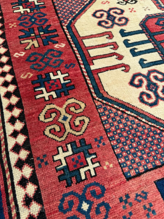 Mid 19th century Karachop Rug, size 180 x 220 cm. Please send me direct mail.

emreaydin10@icloud.com

Instagram - @emreaydinrug                