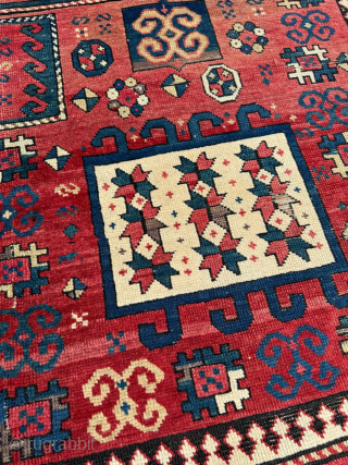 Mid 19th century Karachop Rug, size 180 x 220 cm. Please send me direct mail.

emreaydin10@icloud.com

Instagram - @emreaydinrug                