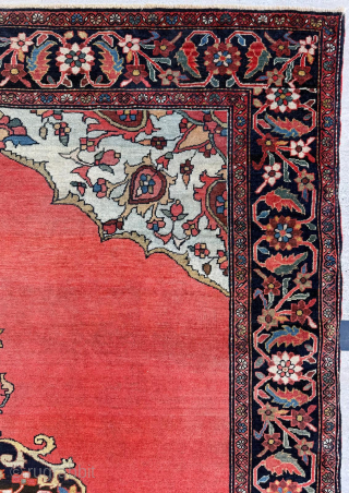 Late of the 19th century Persian Fereghan Rug. Size 130 x 195 cm. 
Please send me direct mail.

emreaydin10@icloud.com

Instagram - @emreaydinrug             