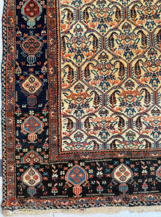 Late of the 19th century Melayer rug. Size 120 x 170 cm. Please send me direct mail.

emreaydin10@icloud.com

Instagram - @emreaydinrug              