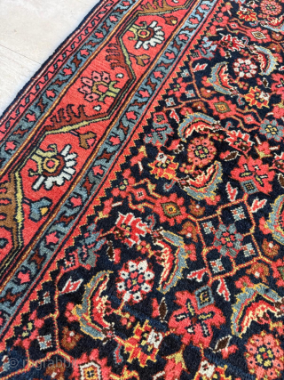 Late of the 19th century Bidjar Rug. Generally good condition. Size 118 x 203 cm. Please send me direct mail.

emreaydin10@icloud.com

@Emreaydinrug             