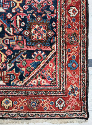 Circa 1900 Mahal Rug, good condition. Size 130 x 210 cm. Please send me direct mail.

emreaydin10@icloud.com

Instagram - @emreaydinrug               