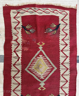 Late 19th century Sarkoy Yastik, size 50 x 85 cm. Please send me direct mail.
emreaydin10@icloud.com
Instagram - @emreaydinrug