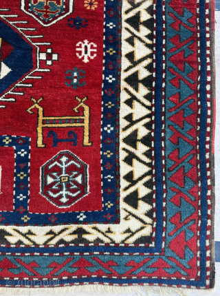 Antique Caucasian Fahrola Prayer Rug 
Circa 1870s. Size : 115 x 142 cm
Please send me direct mail.

emreaydin10@icloud.com

Instagram - @emreaydinrug              