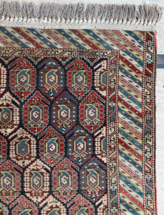 Late of the 19th century Shirvan rug. Size 115 x 140 cm. 
Please send me direct mail.

emreaydin10@icloud.com

Instagram - @emreaydinrug              