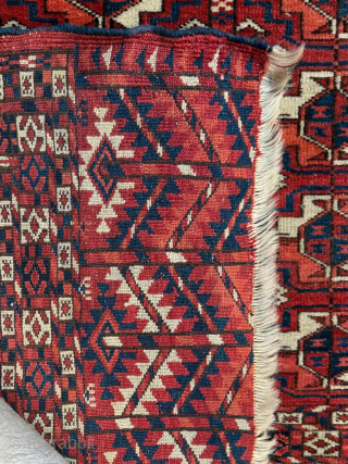 Circa 1870s Turkman Tekke Wedding Rug. Square size size, 103 x 103 cm. Please send me direct mail.

emreaydin10@icloud.com

Instagram - @emreaydinrug 

            