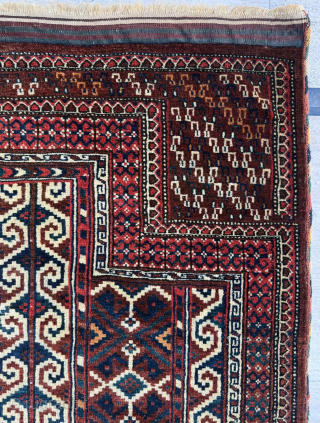 Late 19th century Beluch Prayer Rug, size 104 x 150 cm. Please send me direct mail.
emreaydin10@icloud.com
Instagram - @emreaydinrug