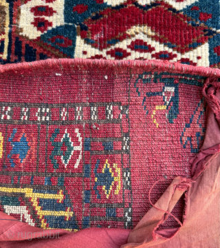Mid 19th century Turkman Ersari Chuval, Size 90 x 144 cm. Please send me direct mail.

emreaydin10@icloud.com

Instagram - @emreaydinrug               