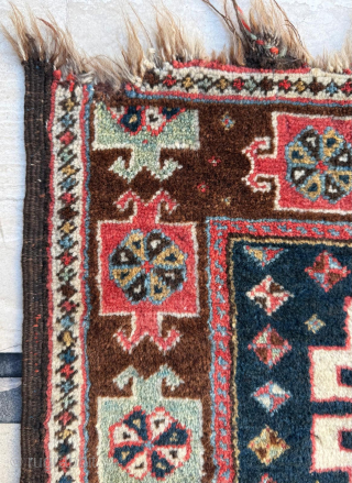 Circa 1870 Shahsevan Wool Bagface. Size 56 x 48 cm. Please send me direct mail.

emreaydin10@icloud.com

Instagram - @emreaydinrug                