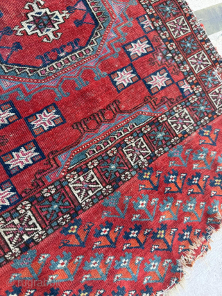 Early 19th century Turkman Tekke Chuval. Size 70 x 117 cm. Please send me direct mail.

emreaydin10@icloud.com

Instagram - @emreaydinrug               