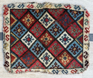 Kurd Jaf Bag, Circa 1870-1880. Size 44 x 53 cm.

Please send me direct mail.

emreaydin10@icloud.com

Instagram - @emreaydinrug                 