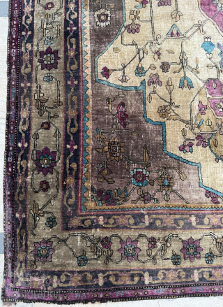 Late 19th century Silk Muhteshem Keshan Rug. Size 127 x 200 cm. Please send me direct mail.

emreaydin10@icloud.com

Instagram - @emreaydinrug              