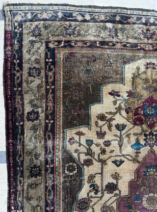 Late 19th century Silk Muhteshem Keshan Rug. Size 127 x 200 cm. Please send me direct mail.

emreaydin10@icloud.com

Instagram - @emreaydinrug              
