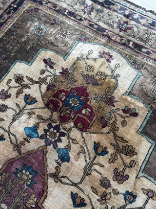 Late 19th century Silk Muhteshem Keshan Rug. Size 127 x 200 cm. Please send me direct mail.

emreaydin10@icloud.com

Instagram - @emreaydinrug              