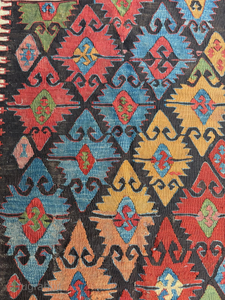 Early 19th Century Sivrihisar Kilim, size 95 x 137 cm. Please send me direct mail.
emreaydin10@icloud.com
Instagram - @emreaydinrug