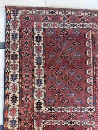 Mid 19th Century Yomud Engsi , size 140 x 170 cm. Please send me direct mail.
emreaydin10@icloud.com
Instagram - @emreaydinrug
