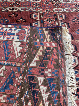 Mid 19th Century Yomud Engsi , size 140 x 170 cm. Please send me direct mail.
emreaydin10@icloud.com
Instagram - @emreaydinrug