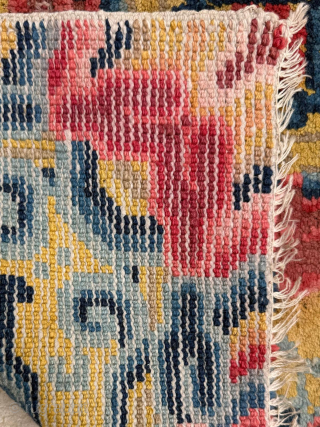 19th century Chinese Bag. Size 66 x 72 cm. Please send me direct mail.
emreaydin10@icloud.com
Instagram - @emreaydinrug