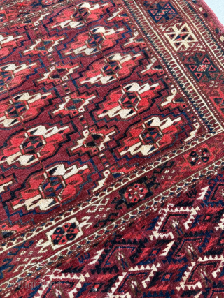 Late 19th century Tekke Chuval. Size 68 x 123 cm. Please send me direct mail.
emreaydin10@icloud.com
Instagram - @emreaydinrug
